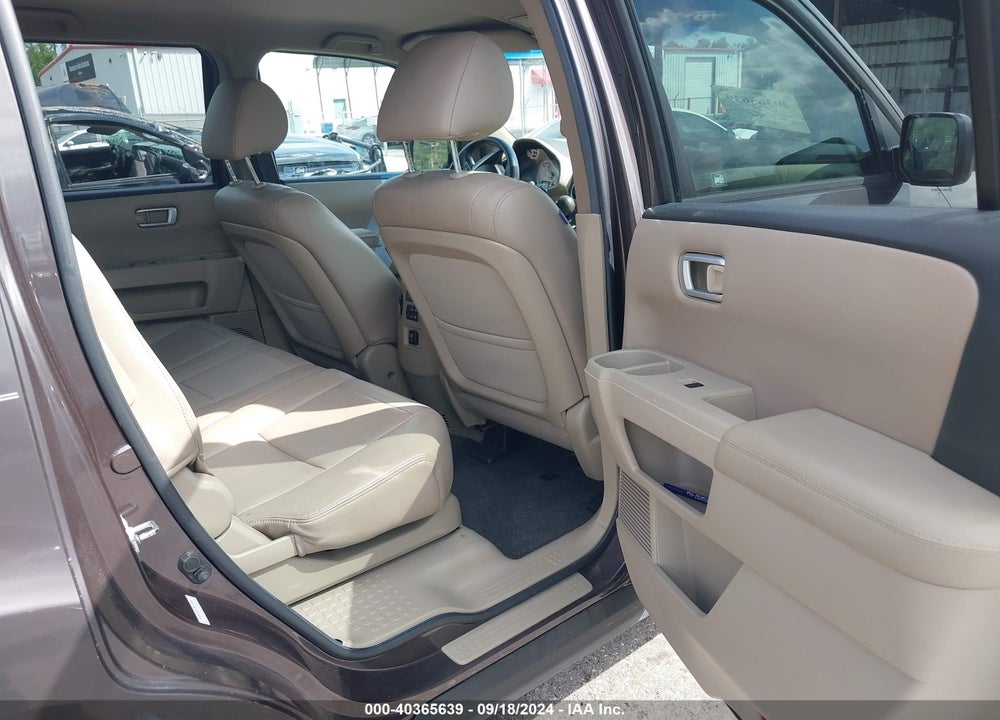 2012 HONDA PILOT LX VIN: 5FNYF3H21CB002208