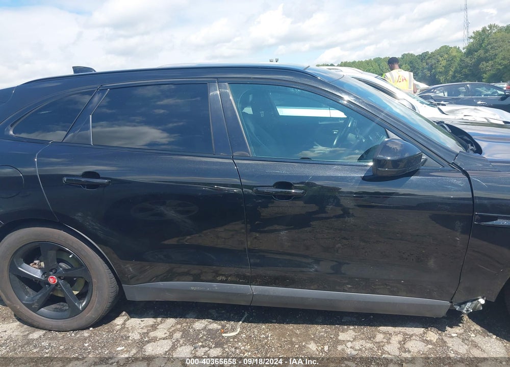 2018 JAGUAR F-PACE 30T PREMIUM VIN: SADCJ2GX6JA329701