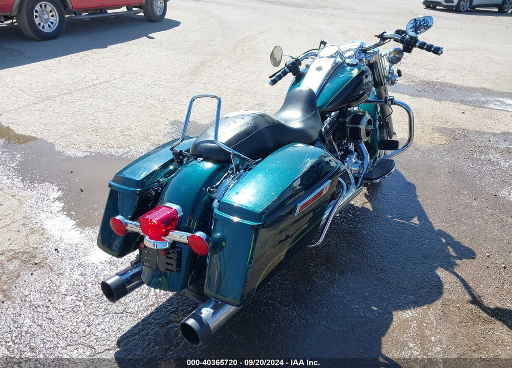 2015 HARLEY-DAVIDSON FLHR ROAD KING VIN: 1HD1FBM14FB604969
