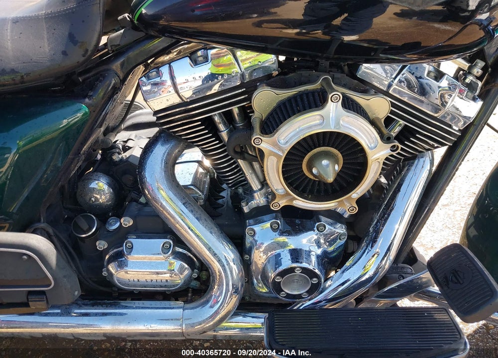 2015 HARLEY-DAVIDSON FLHR ROAD KING VIN: 1HD1FBM14FB604969