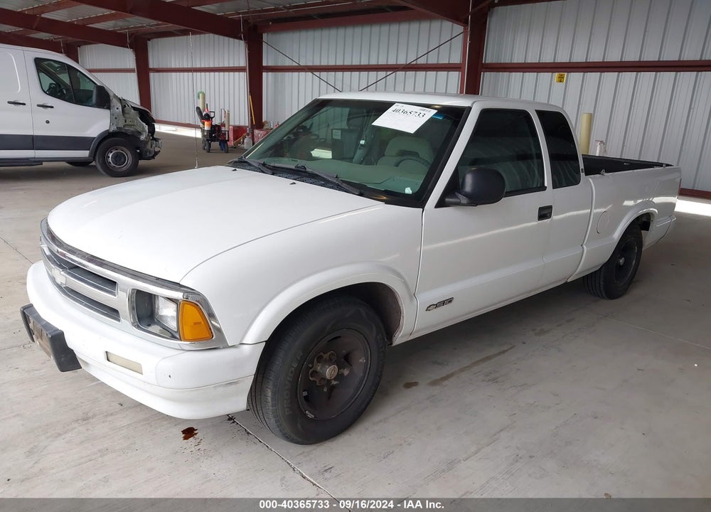 1997 CHEVROLET S-10 LS FLEETSIDE VIN: 1GCCS19XXV8200468