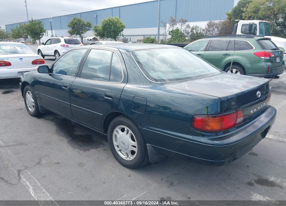 1995 TOYOTA CAMRY LE VIN: JT2GK12E5S0083217