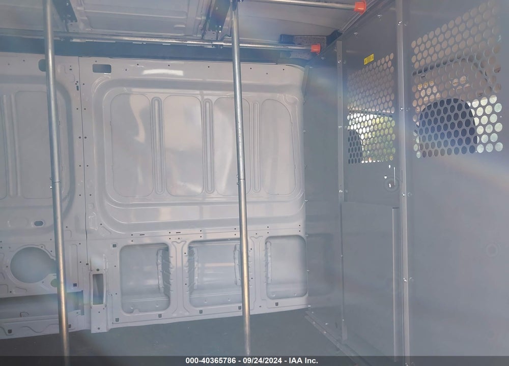 2022 FORD TRANSIT-250 VIN: 1FTBR1C84NKA76483