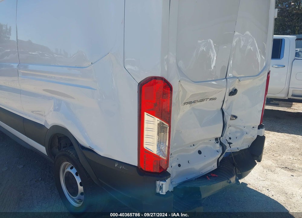 2022 FORD TRANSIT-250 VIN: 1FTBR1C84NKA76483