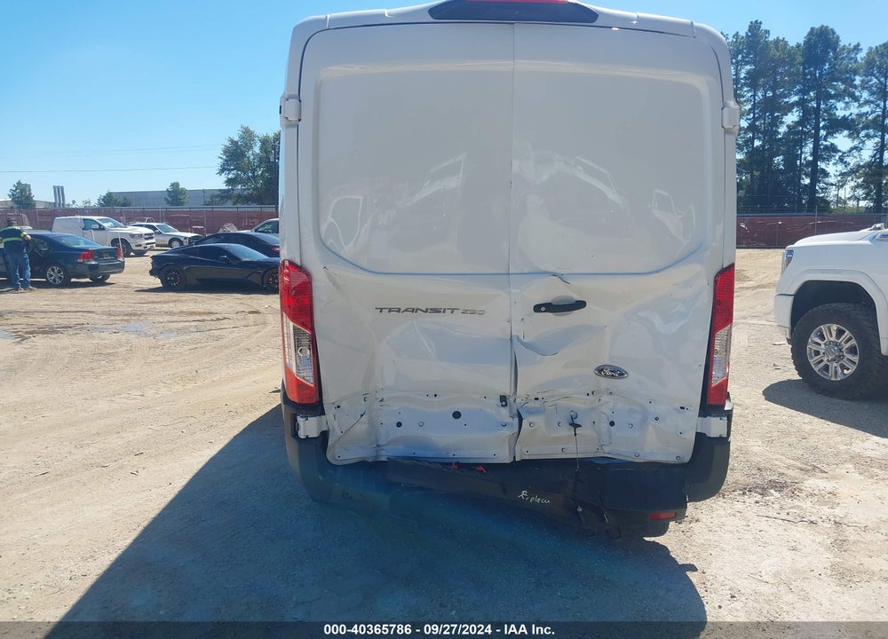 2022 FORD TRANSIT-250 VIN: 1FTBR1C84NKA76483