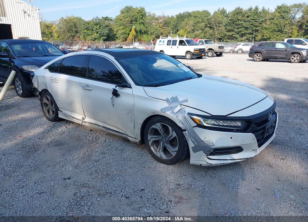 2018 HONDA ACCORD TOURING VIN: 1HGCV1F90JA015900
