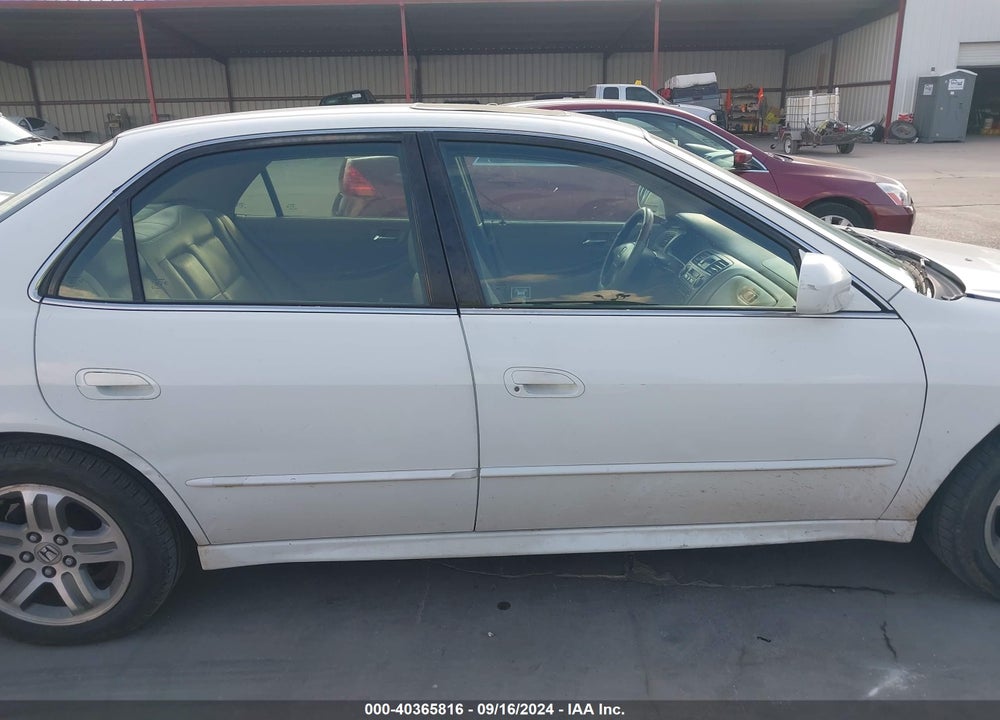 2001 HONDA ACCORD 3.0 EX VIN: 1HGCG16571A054054
