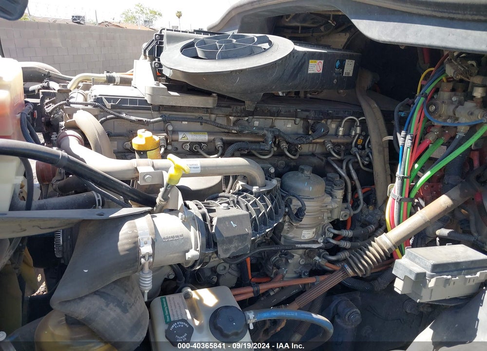 2017 FREIGHTLINER CASCADIA 125 VIN: 3AKJGEDV9HDHP7651