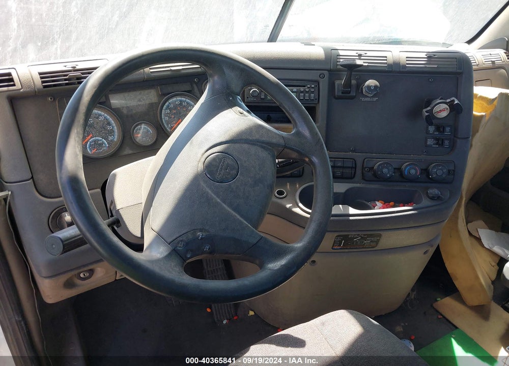 2017 FREIGHTLINER CASCADIA 125 VIN: 3AKJGEDV9HDHP7651