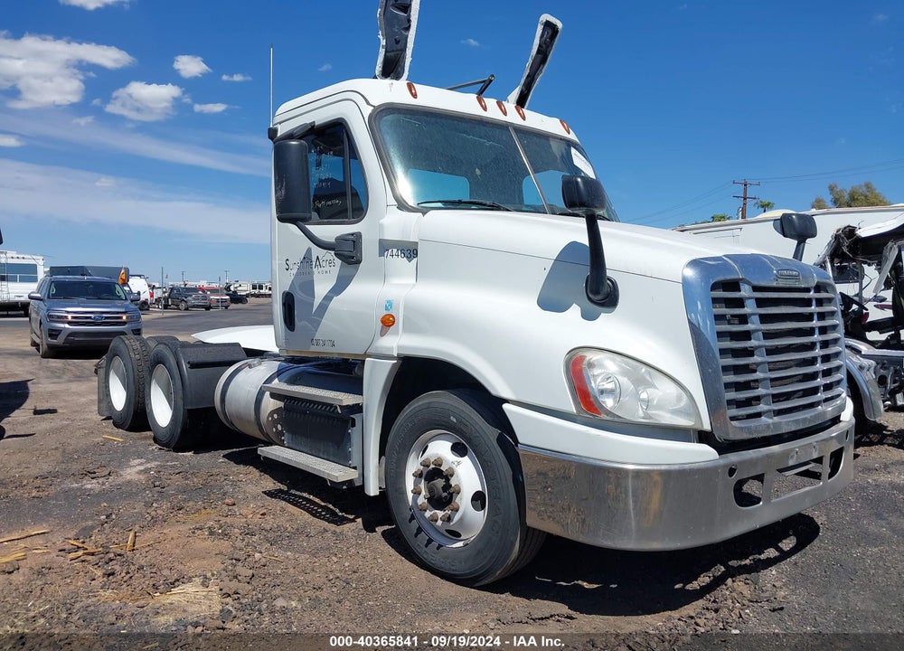 2017 FREIGHTLINER CASCADIA 125 VIN: 3AKJGEDV9HDHP7651