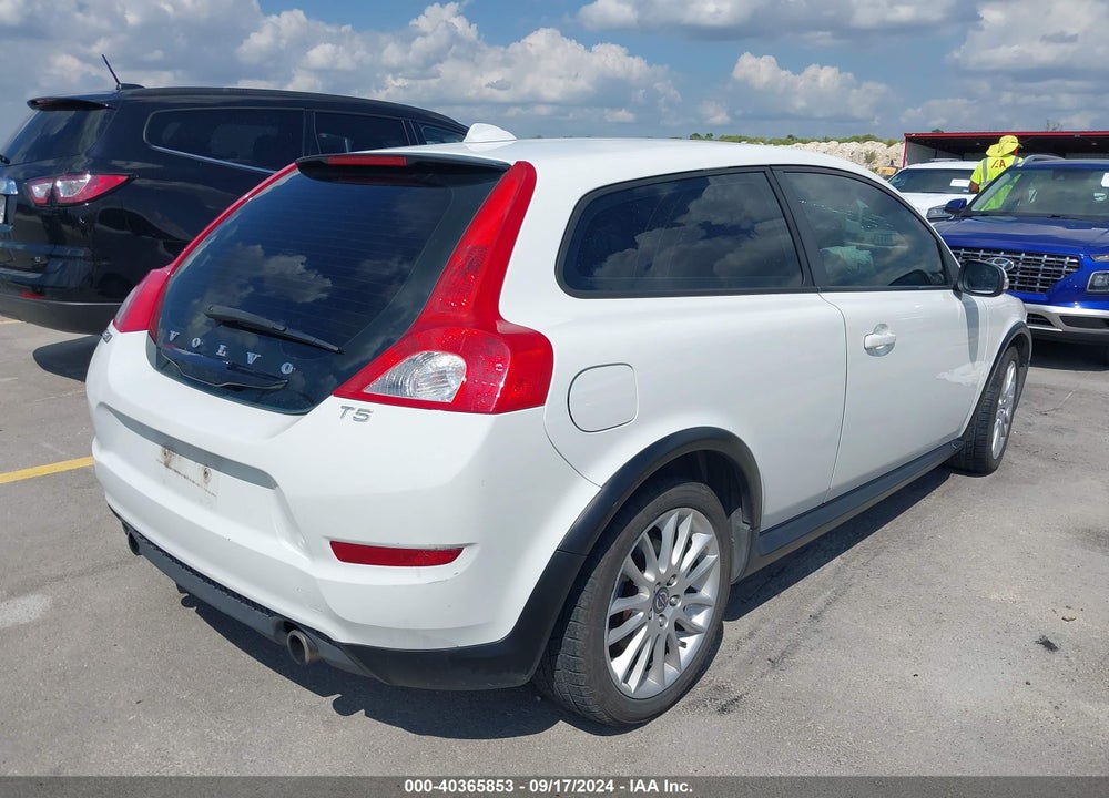 2011 VOLVO C30 T5/T5 R-DESIGN VIN: YV1672MK5B2235508
