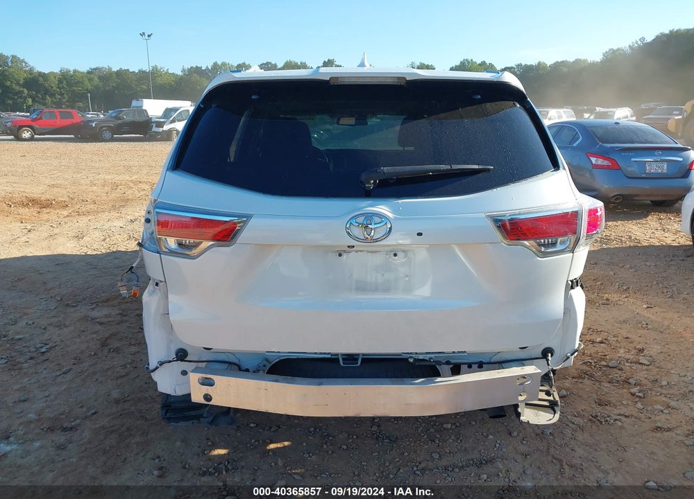 2015 TOYOTA HIGHLANDER LIMITED PLATINUM V6 VIN: 5TDYKRFH3FS058558