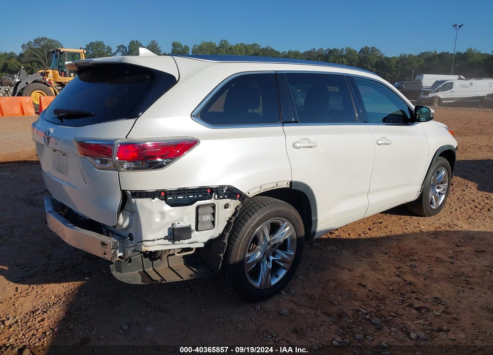 2015 TOYOTA HIGHLANDER LIMITED PLATINUM V6 VIN: 5TDYKRFH3FS058558