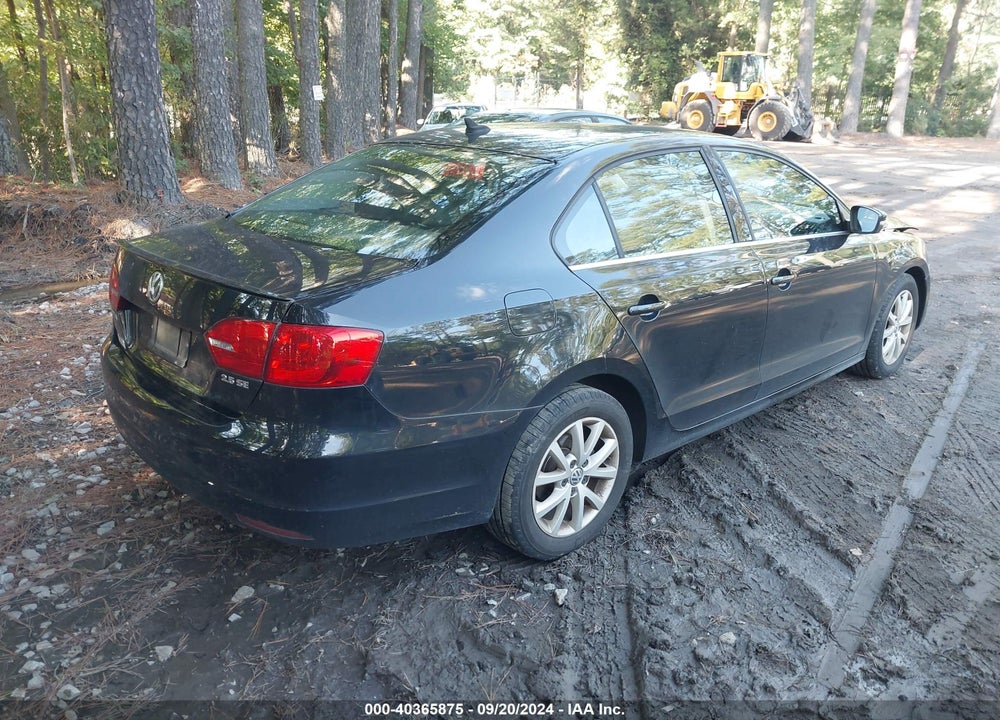 2013 VOLKSWAGEN JETTA 2.5L SE VIN: 3VWDP7AJ4DM366993