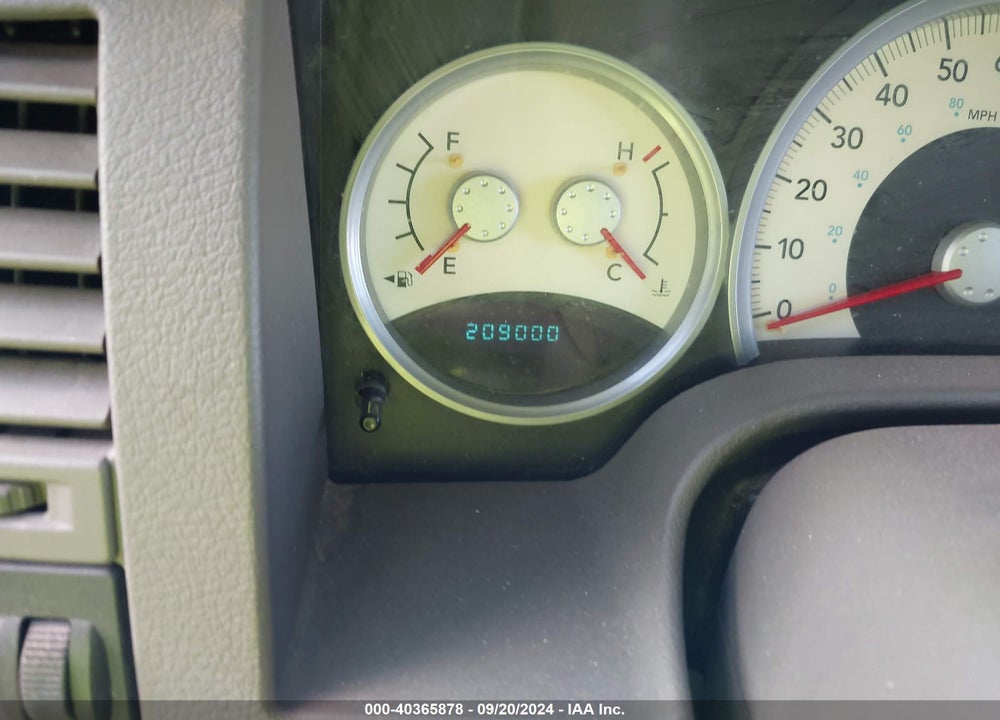 2004 DODGE DURANGO SLT VIN: 1D4HB48D54F143589