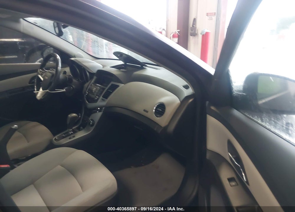 2014 CHEVROLET CRUZE 1LT AUTO VIN: 1G1PC5SB0E7188916