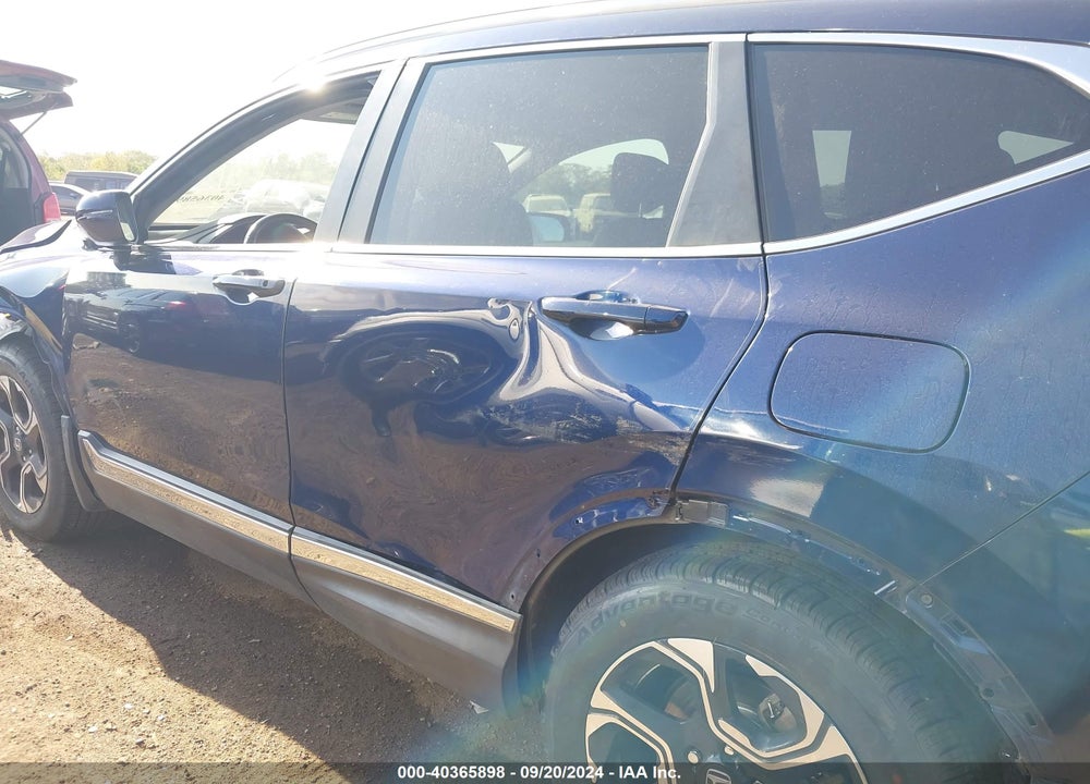 2017 HONDA CR-V TOURING VIN: 5J6RW1H91HL003976
