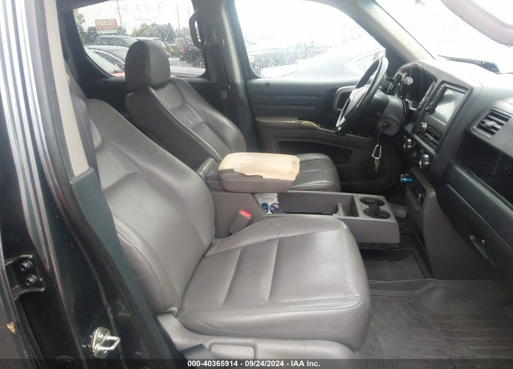 2010 HONDA RIDGELINE RTL VIN: 5FPYK1F50AB007532