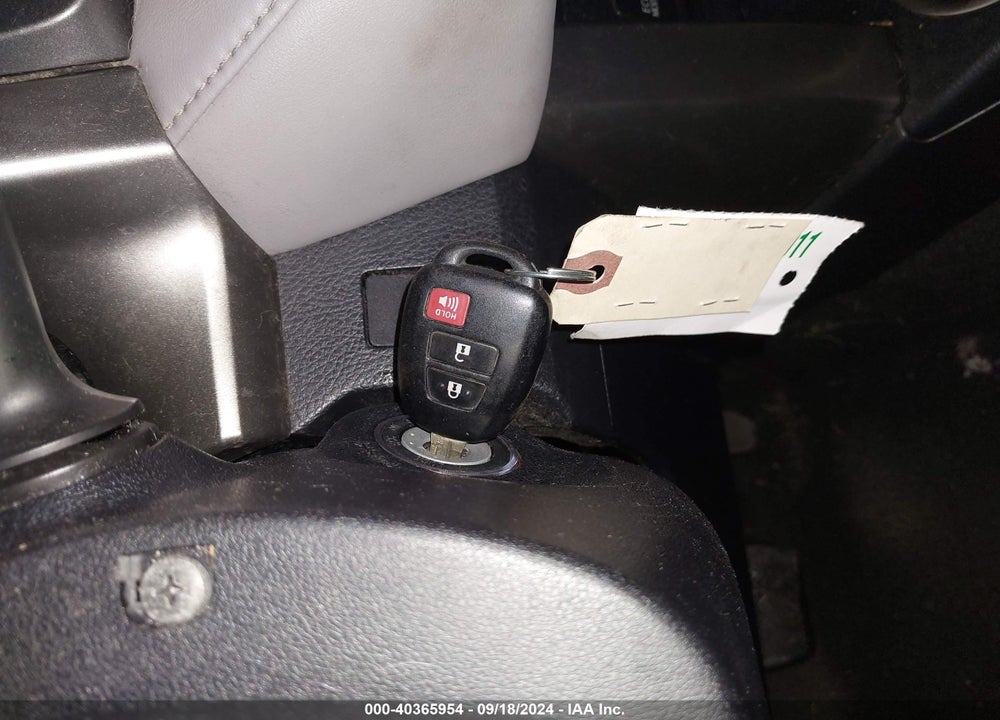 2013 TOYOTA RAV4 XLE VIN: JTMRFREVXD5001311