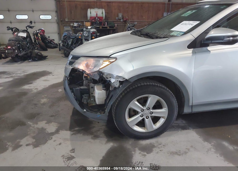 2013 TOYOTA RAV4 XLE VIN: JTMRFREVXD5001311