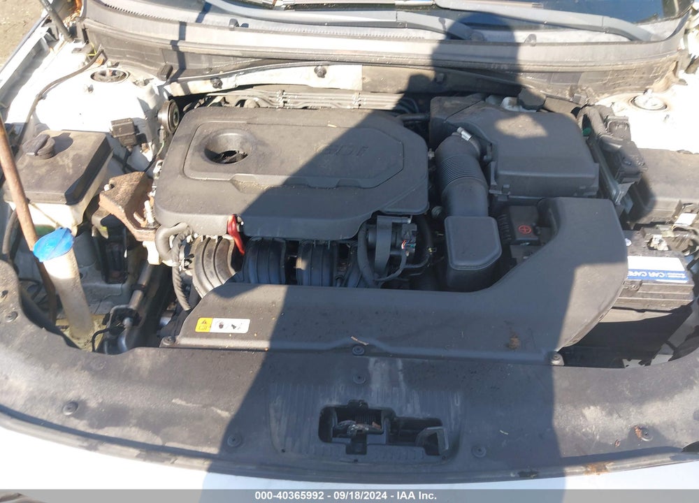 2015 HYUNDAI SONATA SE VIN: 5NPE24AF9FH207153