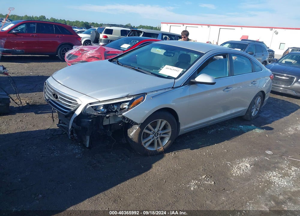 2015 HYUNDAI SONATA SE VIN: 5NPE24AF9FH207153