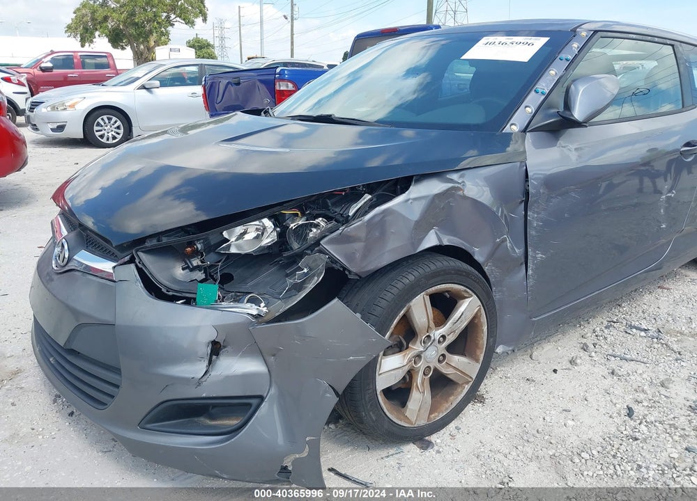 2015 HYUNDAI VELOSTER VIN: KMHTC6AD0FU237075