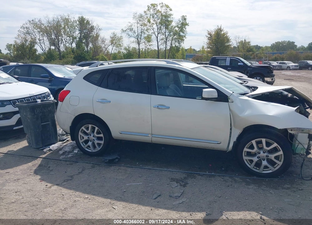2013 NISSAN ROGUE SV W/SL PKG VIN: JN8AS5MV3DW115491
