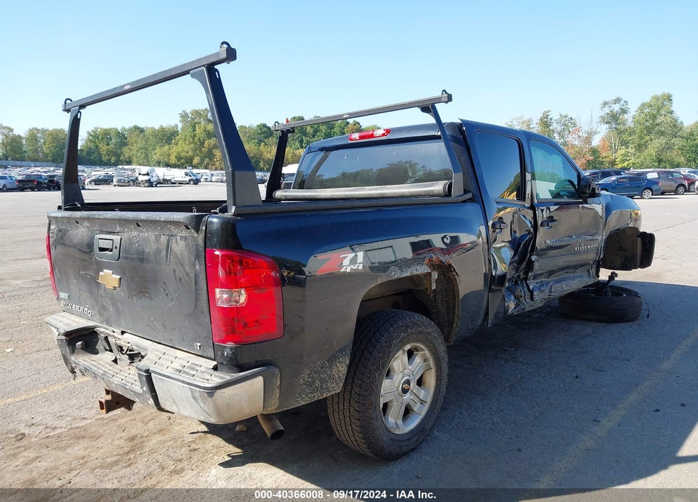 2011 CHEVROLET SILVERADO 1500 LT VIN: 3GCPKSE32BG364913
