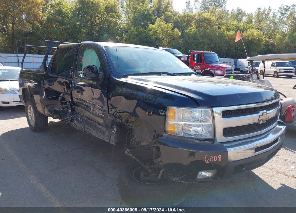 2011 CHEVROLET SILVERADO 1500 LT VIN: 3GCPKSE32BG364913