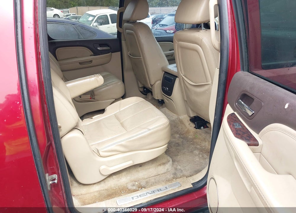 2008 GMC YUKON XL 1500 DENALI VIN: 1GKFK66898J231865