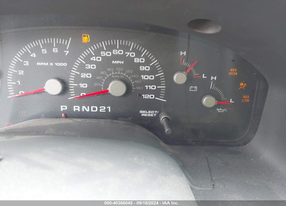 2004 FORD EXPEDITION NBX/XLT VIN: 1FMPU16L24LB27844