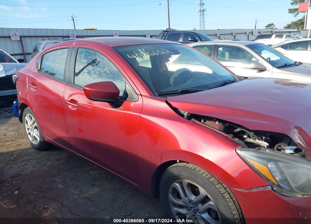 2018 TOYOTA YARIS IA VIN: 3MYDLBYV2JY318411