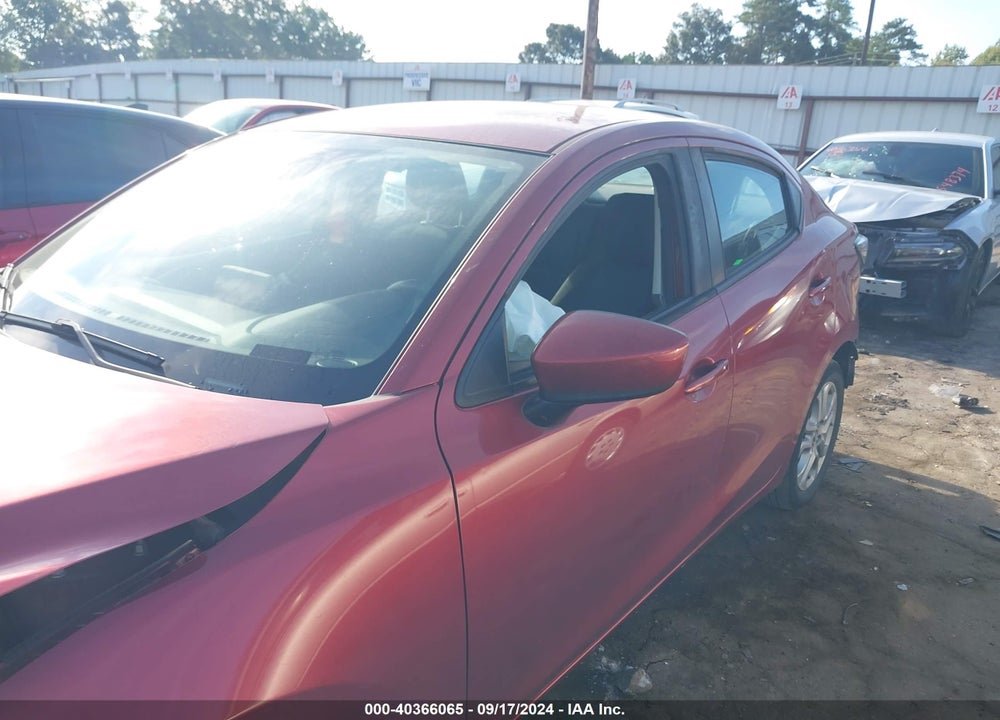 2018 TOYOTA YARIS IA VIN: 3MYDLBYV2JY318411