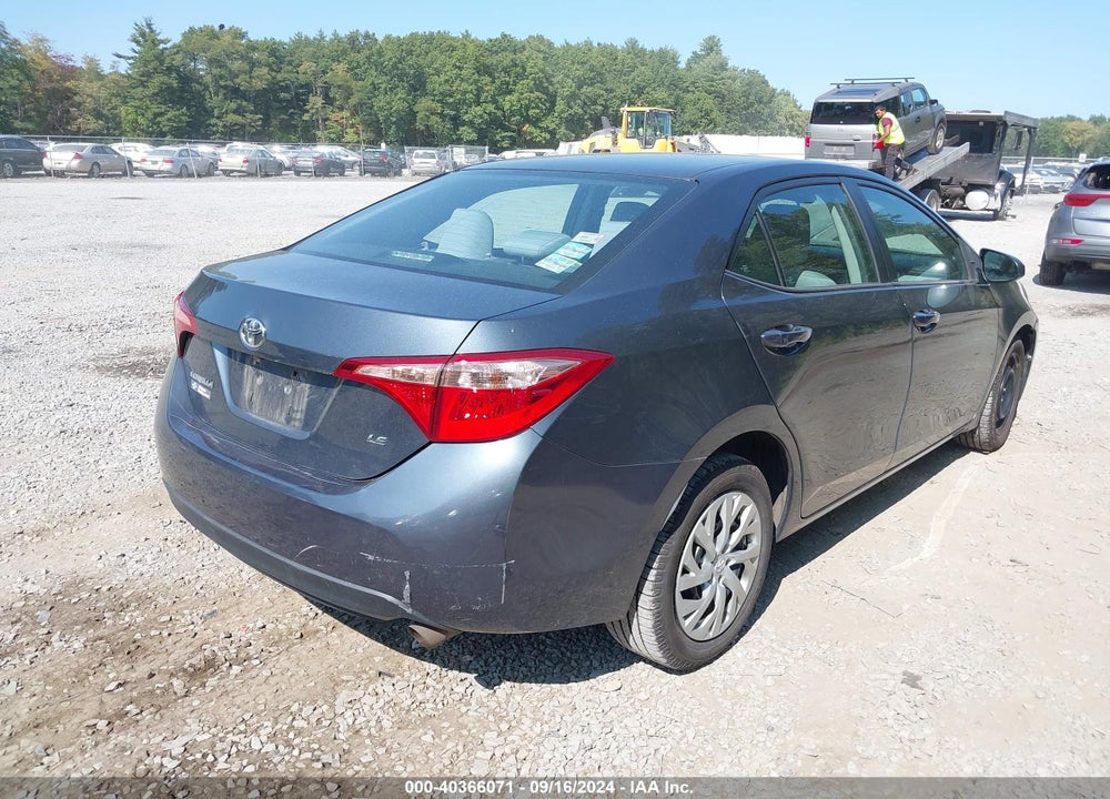 2018 TOYOTA COROLLA LE VIN: 2T1BURHE6JC028068