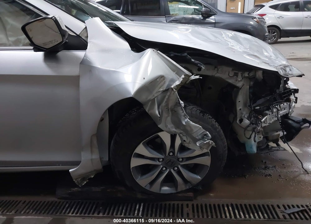 2013 HONDA ACCORD LX VIN: 1HGCR2F34DA007678