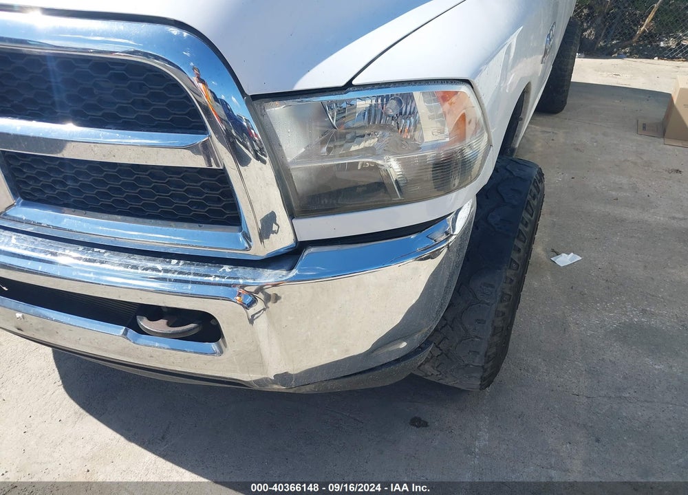 2016 RAM 2500 TRADESMAN VIN: 3C6UR5CL7GG132812