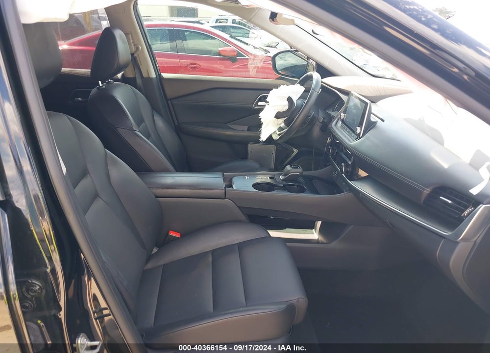 2021 NISSAN ROGUE SV FWD VIN: JN8AT3BA0MW001384