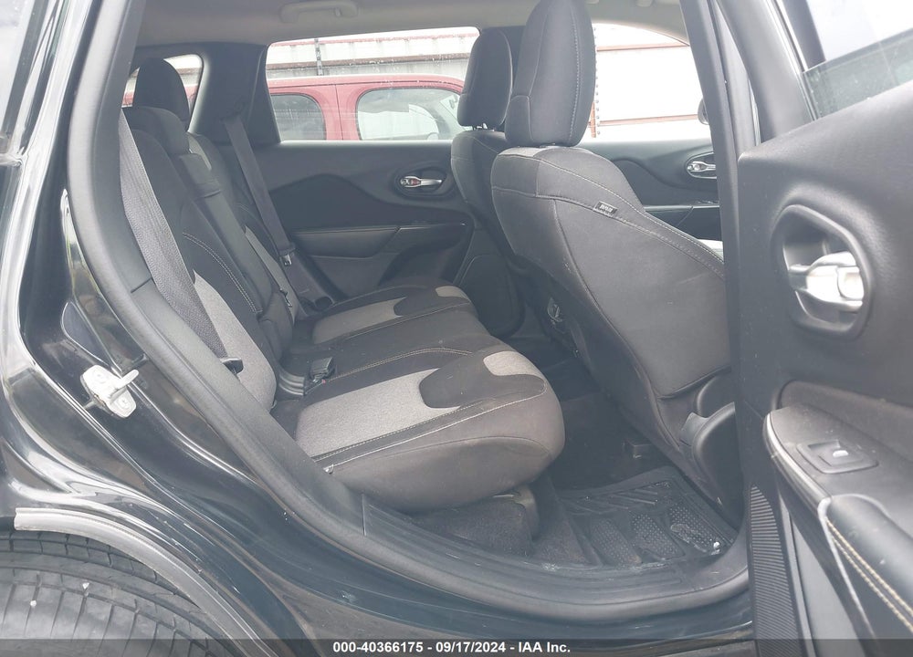 2014 JEEP CHEROKEE LATITUDE VIN: 1C4PJLCB9EW299292