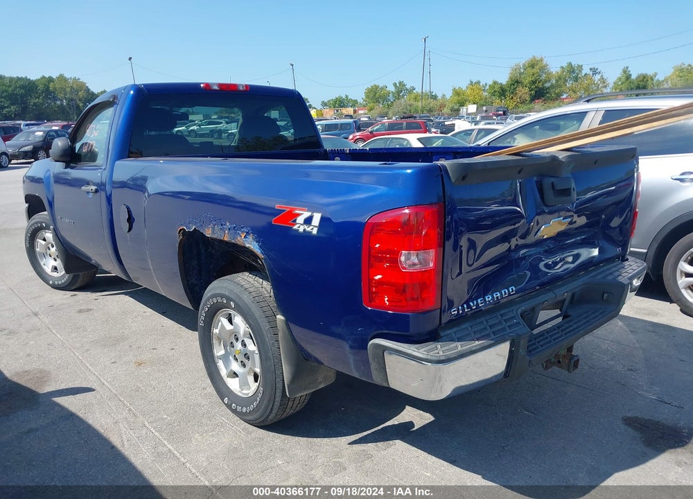 2013 CHEVROLET SILVERADO 1500 LT VIN: 1GCNKSE00DZ177024