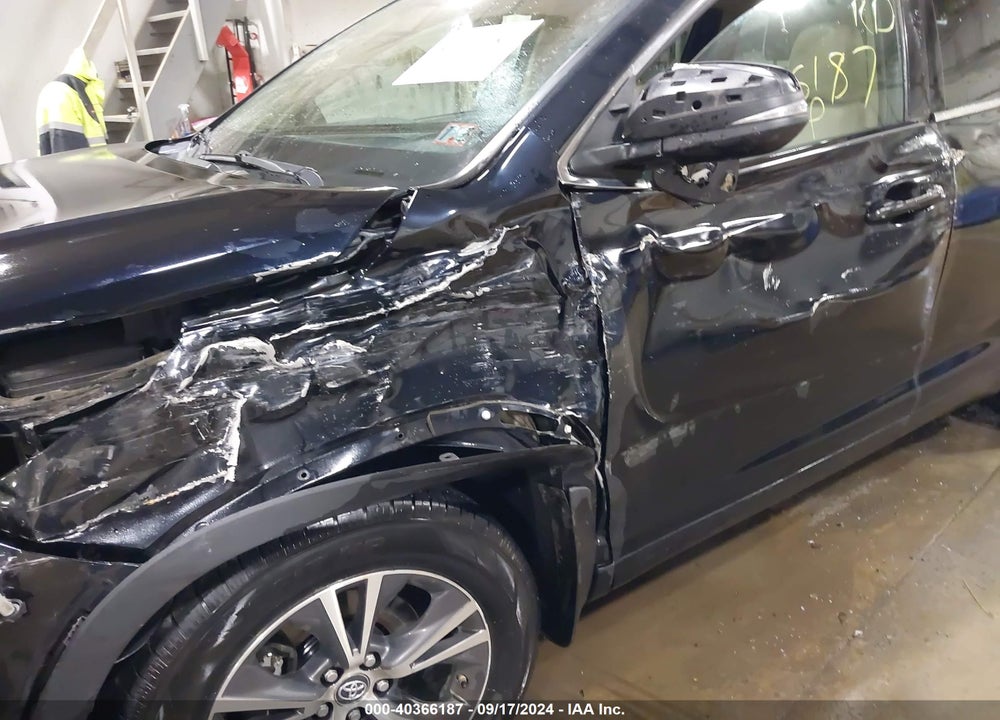 2016 TOYOTA HIGHLANDER XLE V6 VIN: 5TDJKRFH0GS500490