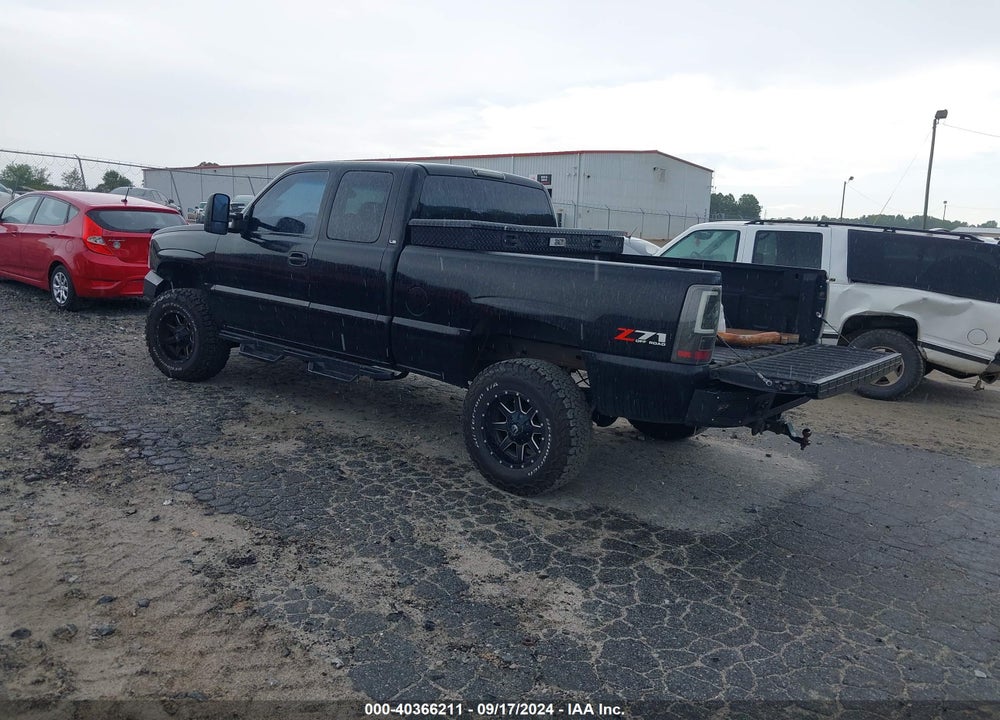 2003 CHEVROLET SILVERADO 1500 LS VIN: 1GCEK19T23Z146743
