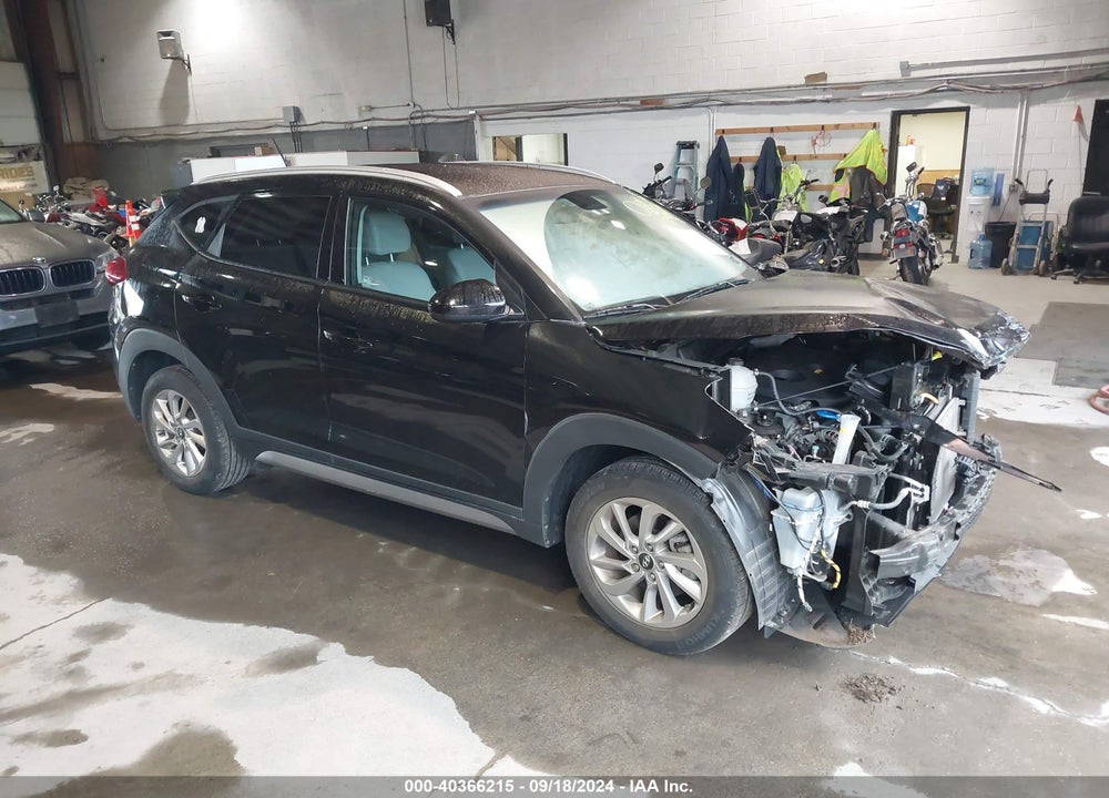 2017 HYUNDAI TUCSON SE VIN: KM8J3CA44HU290709