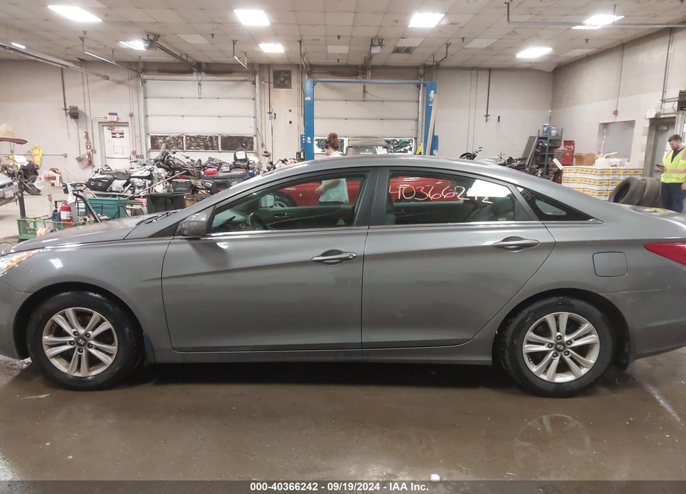 2013 HYUNDAI SONATA GLS VIN: 5NPEB4AC3DH614436