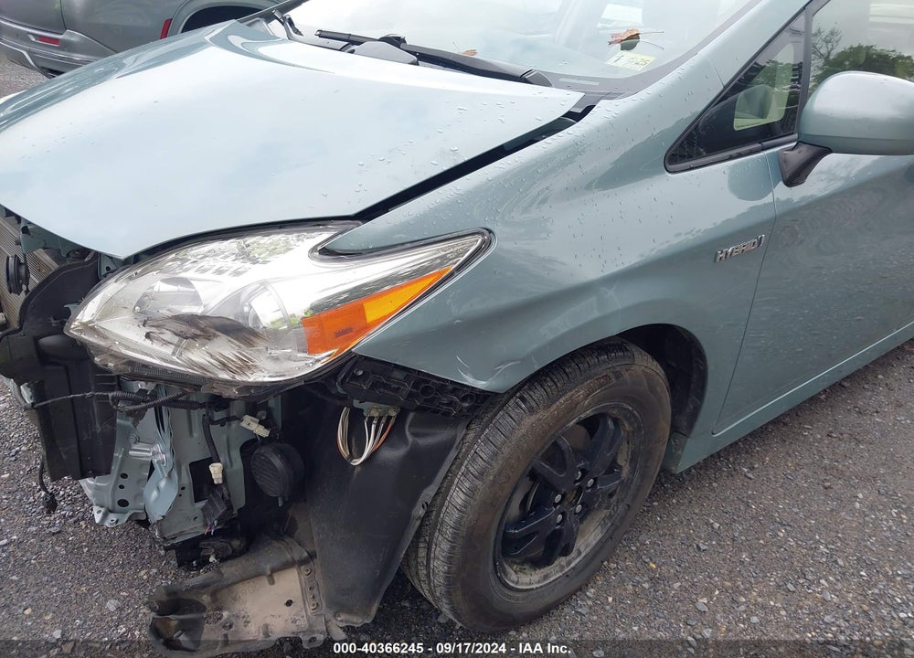 2013 TOYOTA PRIUS THREE VIN: JTDKN3DU2D1715628