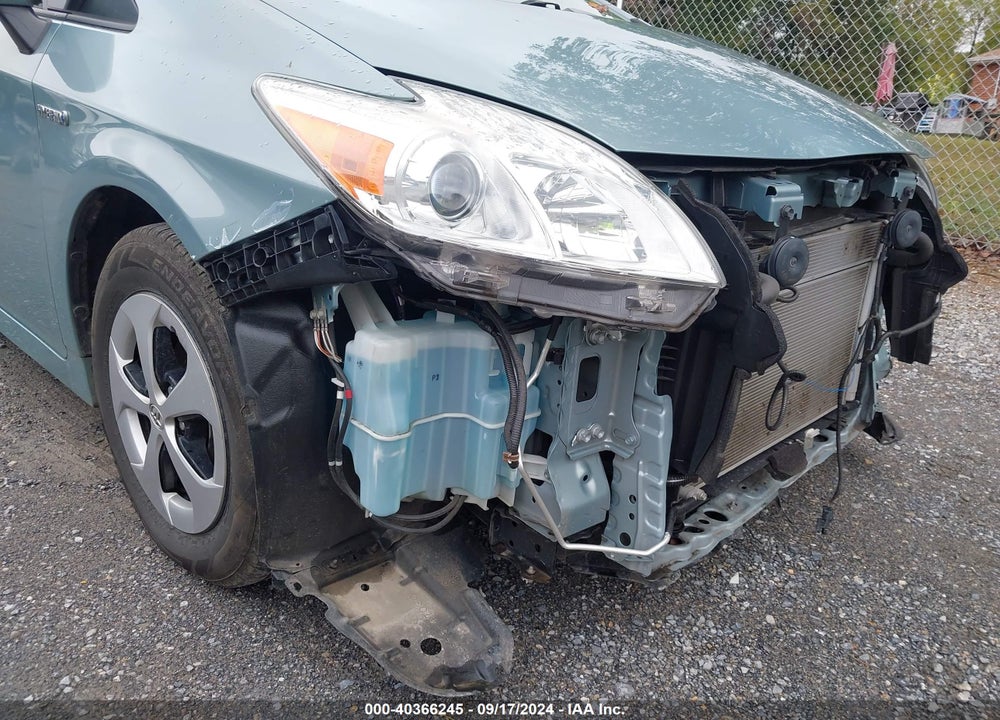 2013 TOYOTA PRIUS THREE VIN: JTDKN3DU2D1715628