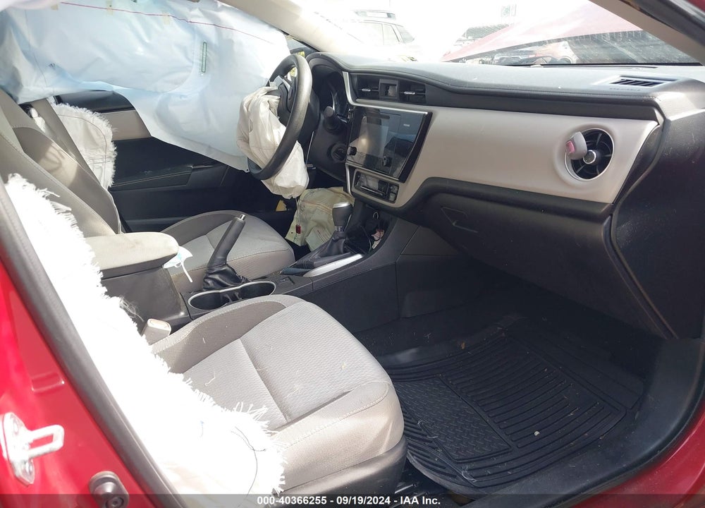 2017 TOYOTA COROLLA LE VIN: 5YFBURHE4HP709937