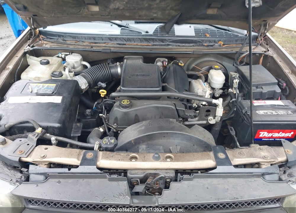 2002 CHEVROLET TRAILBLAZER EXT LT VIN: 1GNES16S226124812