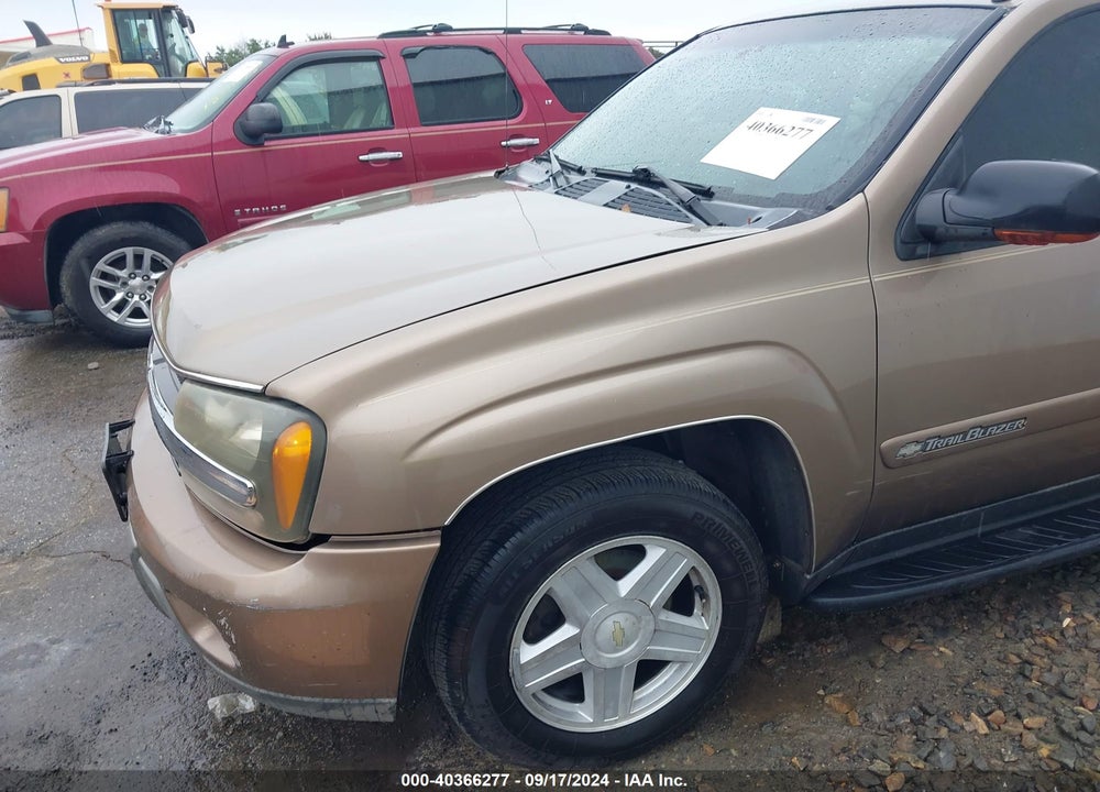 2002 CHEVROLET TRAILBLAZER EXT LT VIN: 1GNES16S226124812