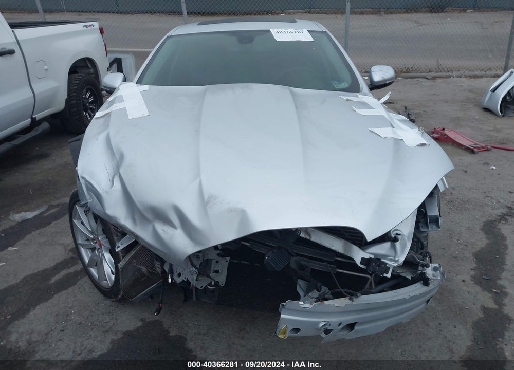 2013 JAGUAR XF I4 T VIN: SAJWA0ESXDPU02317